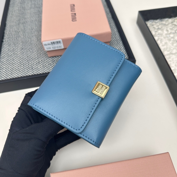 超激安ブランド財布偽物背面デザイン